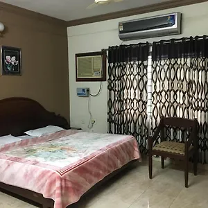 https://hotel-royal-wings.kerala-hotels.net
